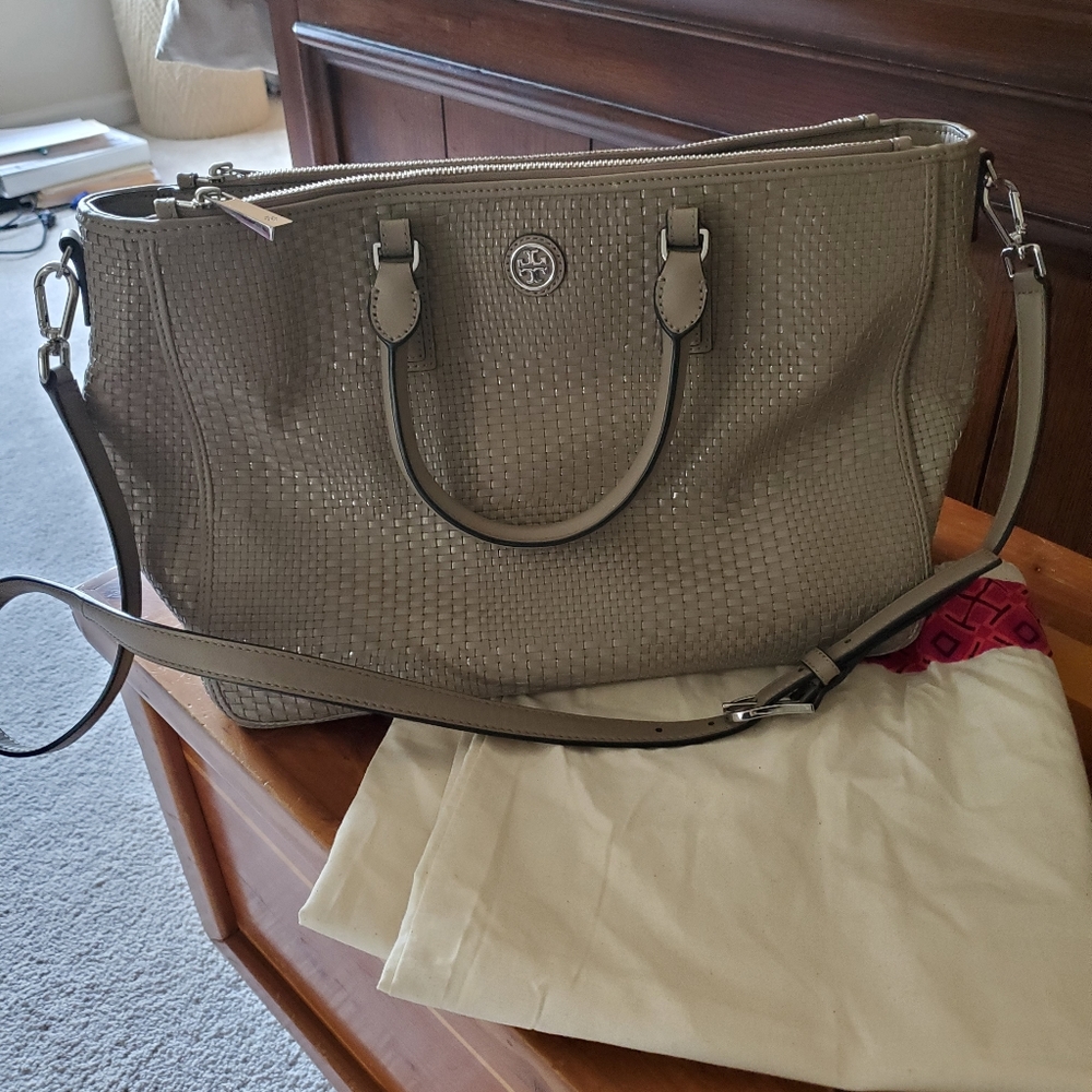 Tori Burch Robinson Woven Multi Tote- French Gray